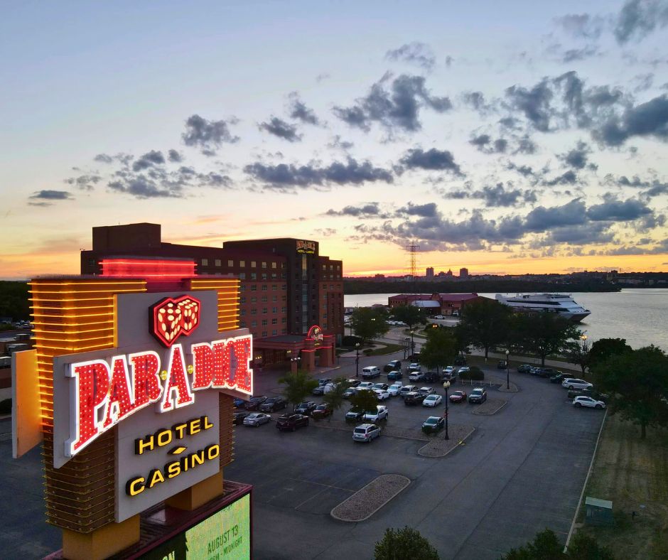 entertainment hub Par-A-Dice Hotel Casino